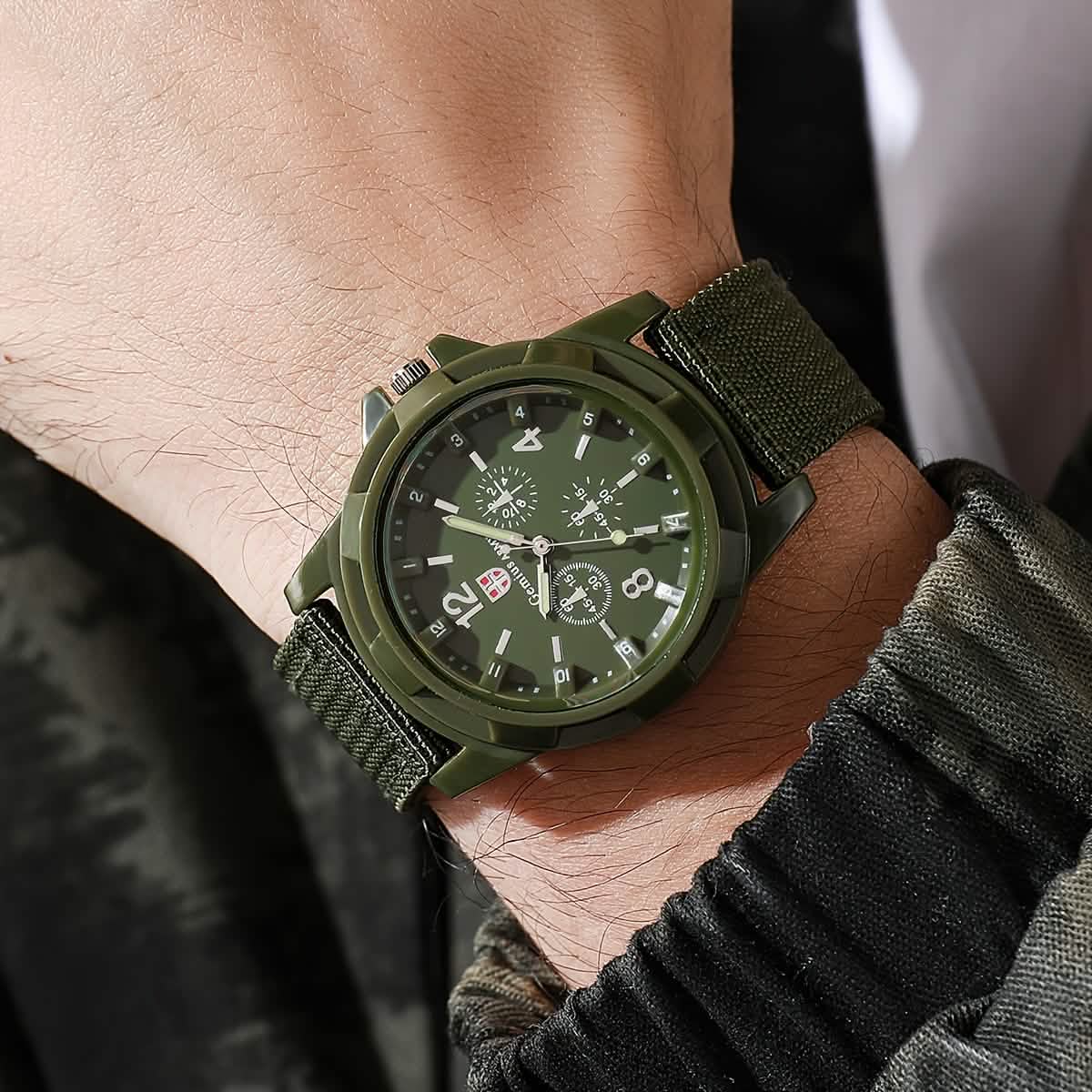 Herren Nylon Freizeit Sport Quarz Armbanduhr