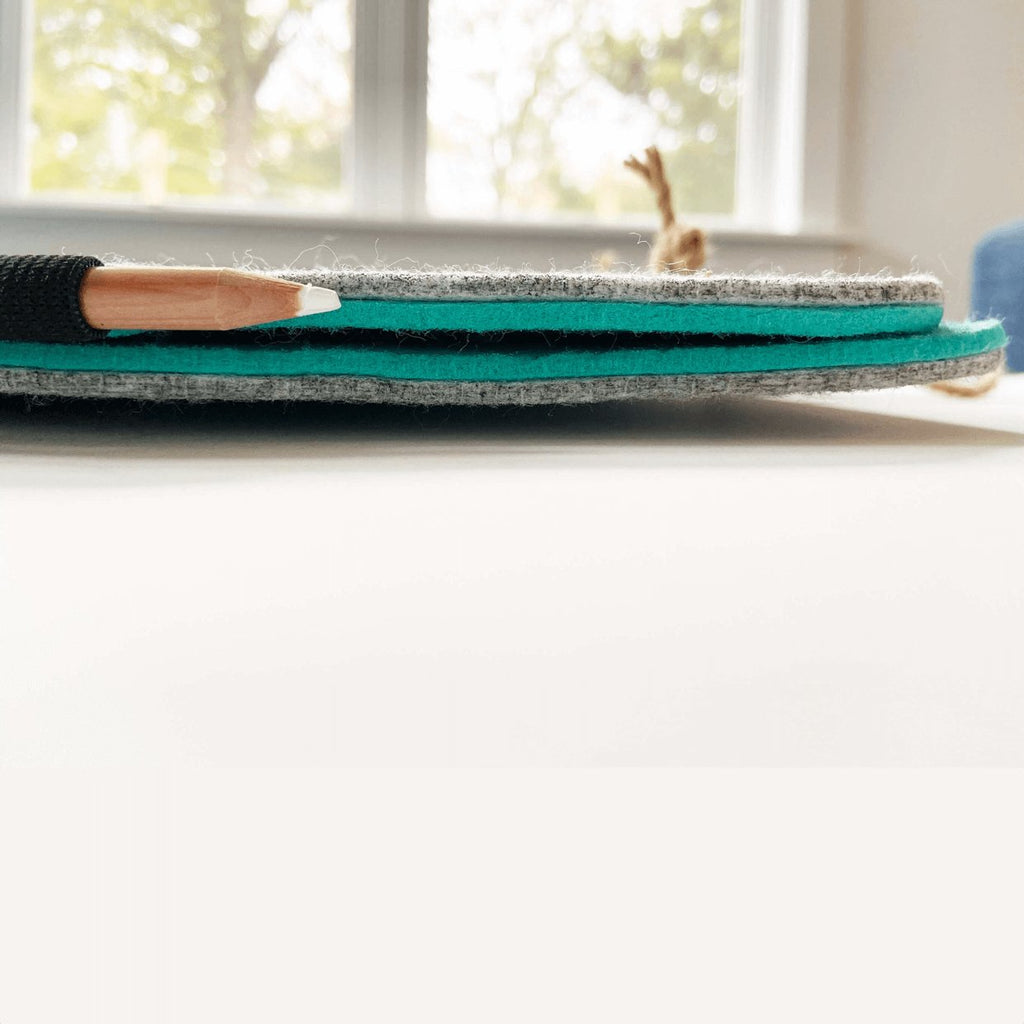 Bagby Social — 4-Pocket Group Phone Holder
