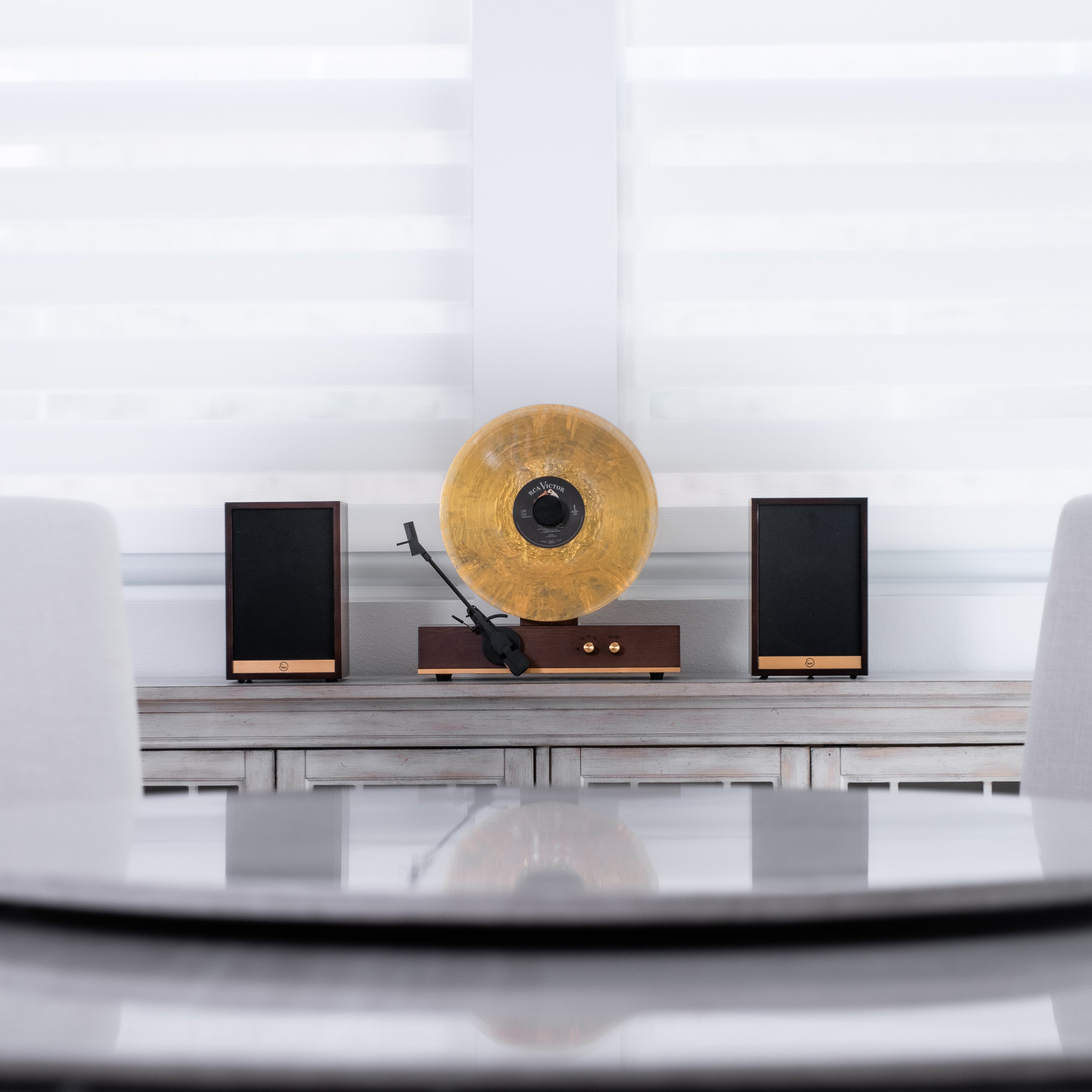 Fuse Audio GLD Vertikaler Vinylplattenspieler